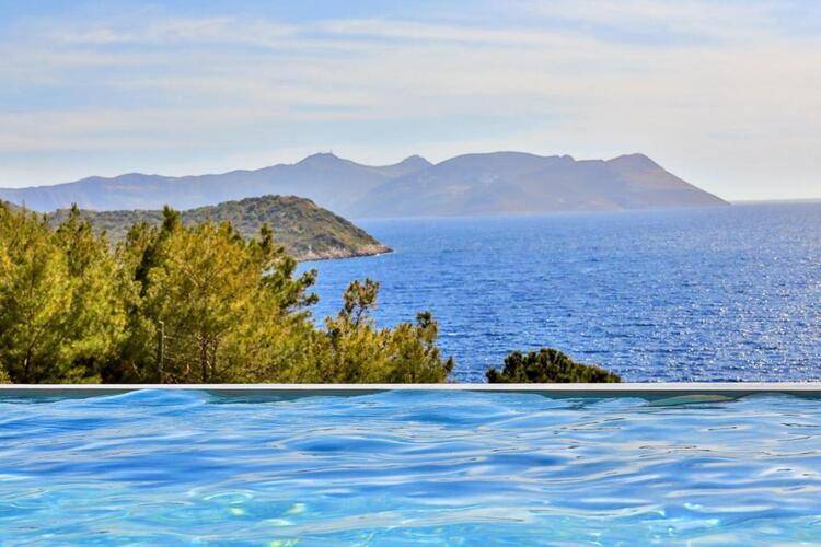 Villa Kale Suites