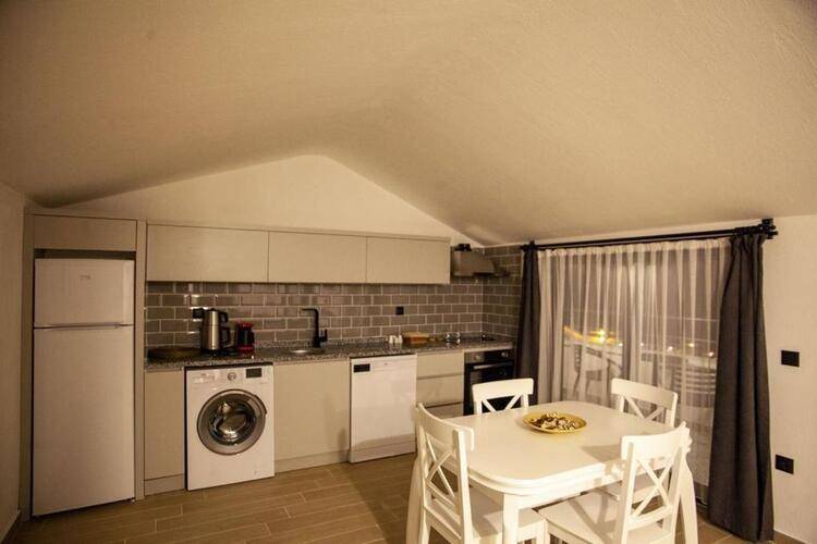 Lobelya Suites