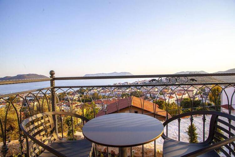 Lobelya Suites