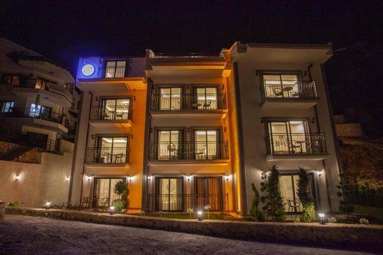 Lobelya Suites