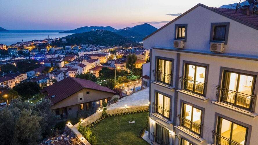 Lobelya Suites