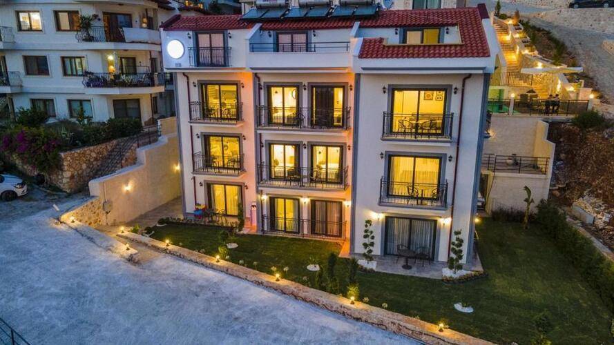 Lobelya Suites