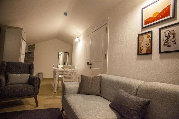 Lobelya Suites