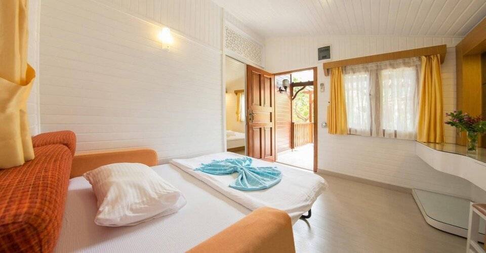 Azur Hotel