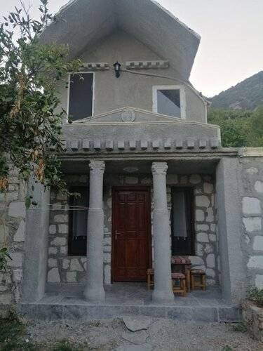 Heredot's House