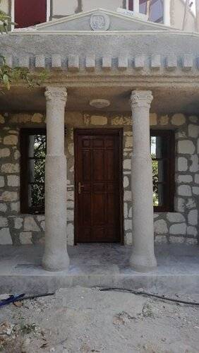 Heredot's House