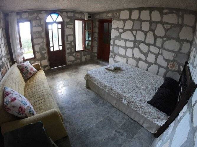 Heredot's House