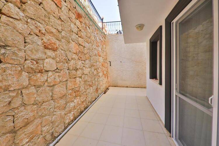 Duygu Apart