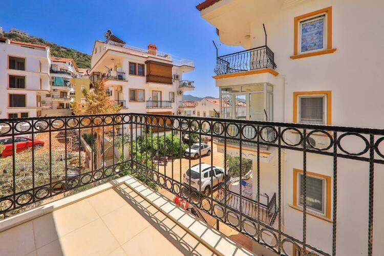 Duygu Apart