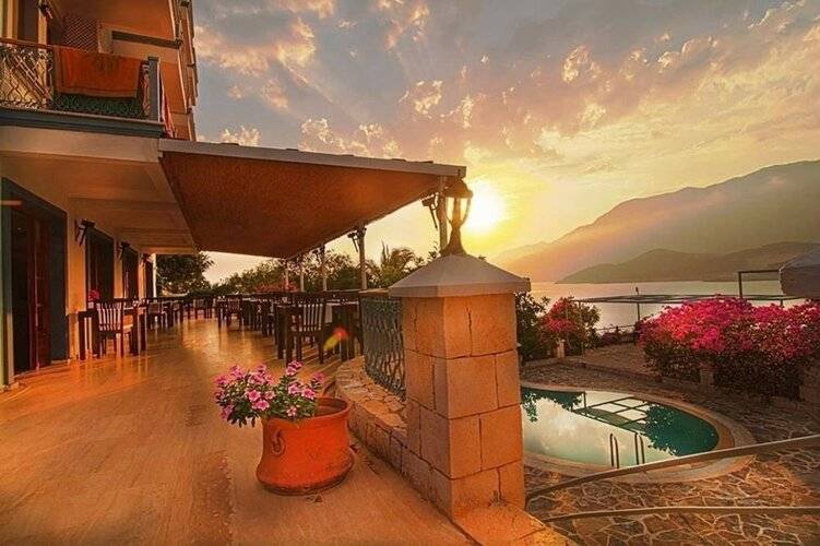 Korsan Ada Hotel