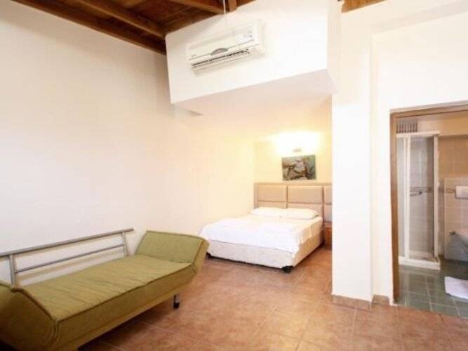 Ford Hotel - Special Class