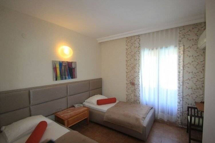 Ford Hotel - Special Class