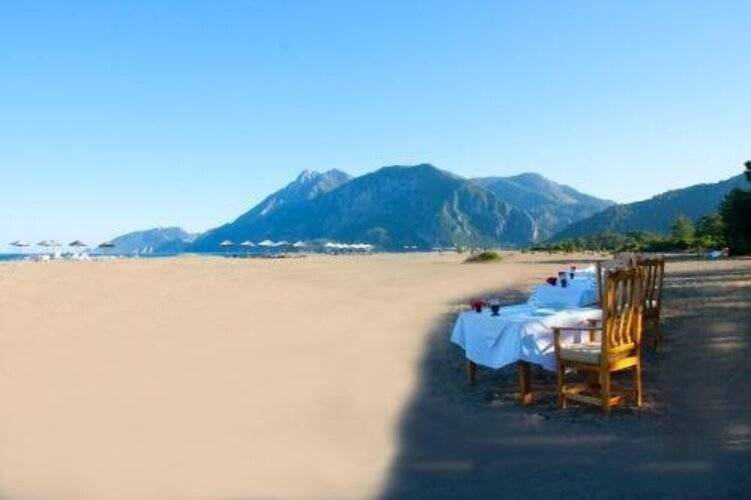 Etenna Beach Bungalows