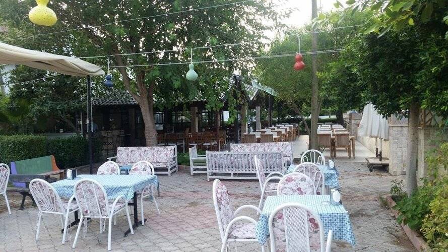 Ceneviz Hotel