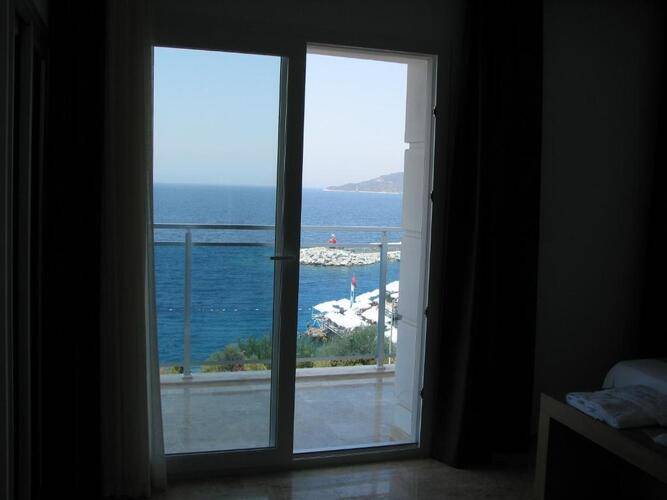 Rhapsody Hotel