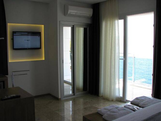 Rhapsody Hotel