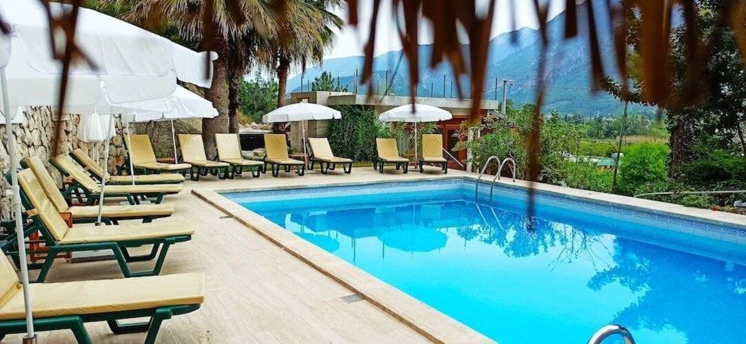 Swiss Eviniz Hotel