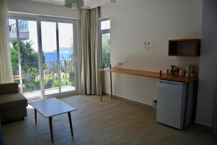 Hideaway Hotel