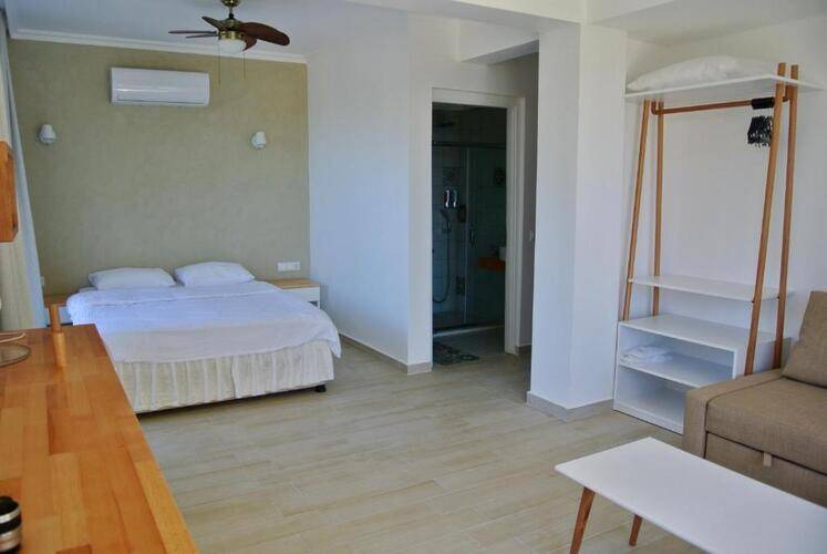 Hideaway Hotel