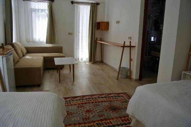 Hideaway Hotel