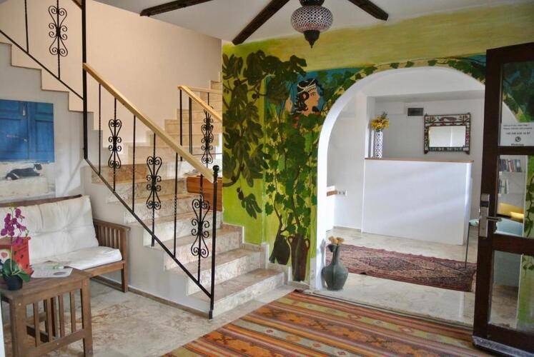Hideaway Hotel