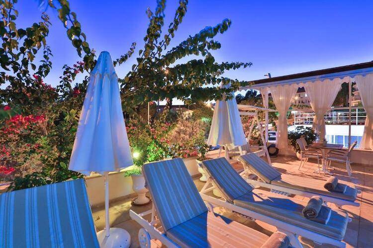 Linda Beach Boutique Class Hotel