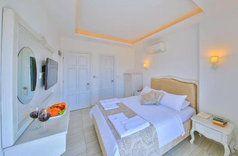 Linda Beach Boutique Class Hotel