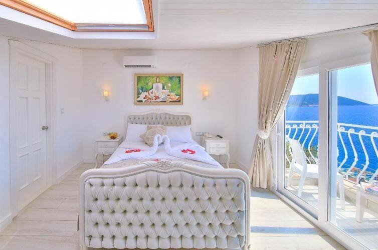 Linda Beach Boutique Class Hotel