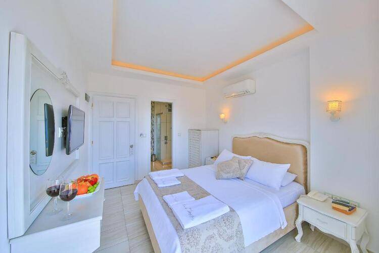 Linda Beach Boutique Class Hotel