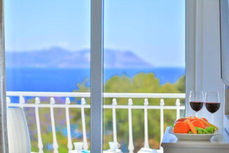 Linda Beach Boutique Class Hotel