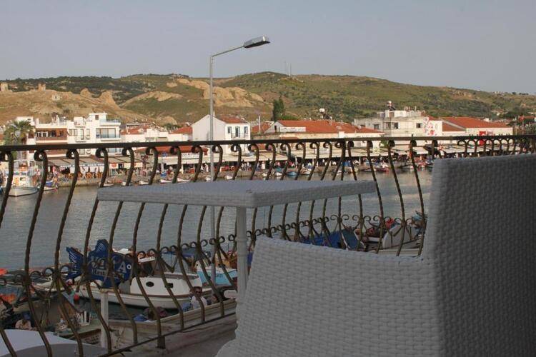 Huri & Nuri Hotel