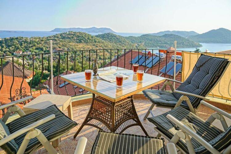 Picus Apartment (Adults Only 18+)