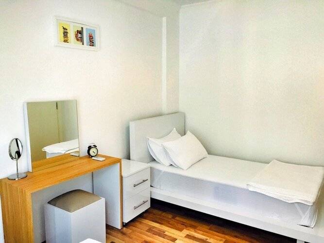 The Townhouse Apartment