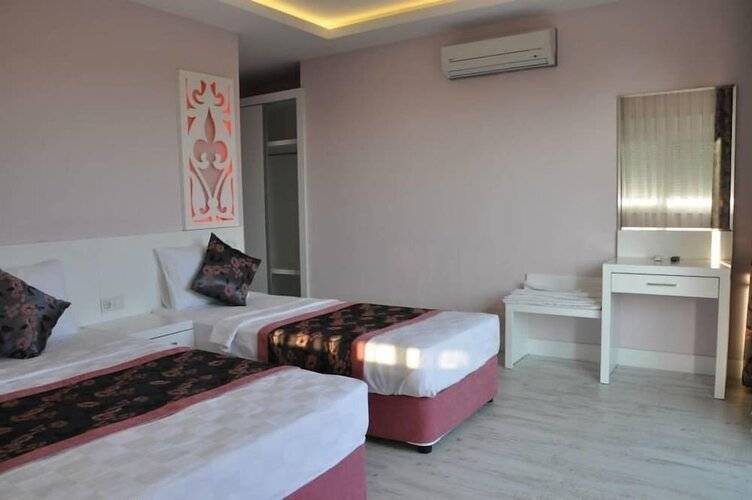 Beachway Hotel