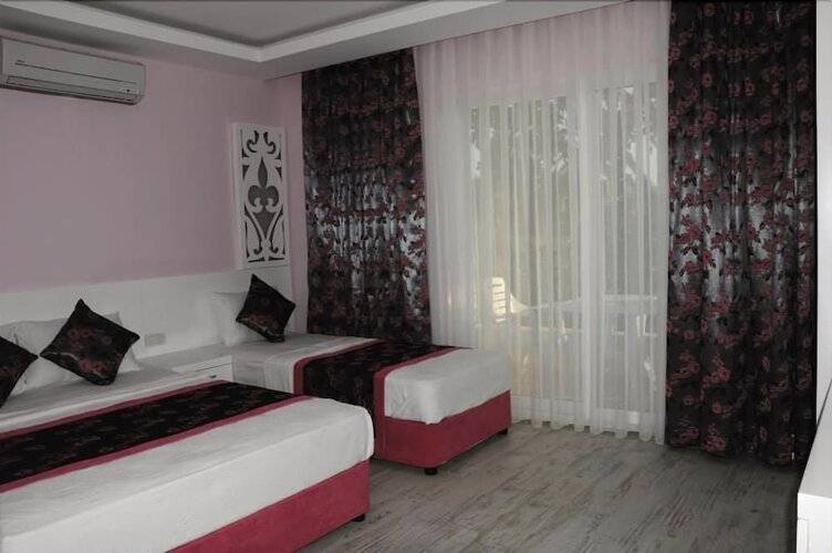 Beachway Hotel