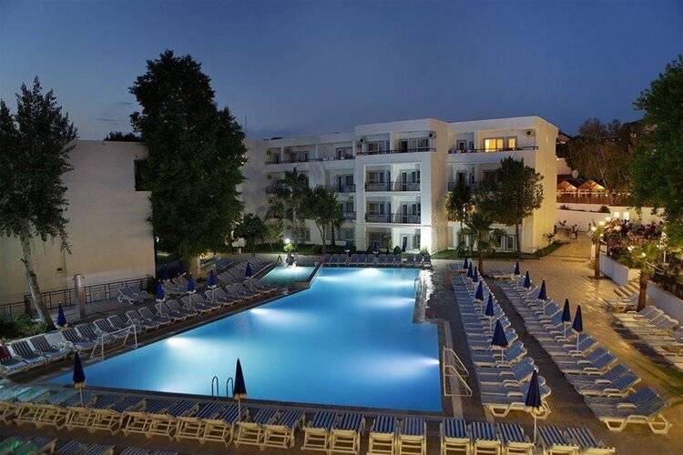 Side Beach Club Hotel