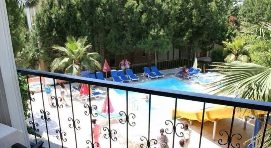 Side Beach Club Hotel