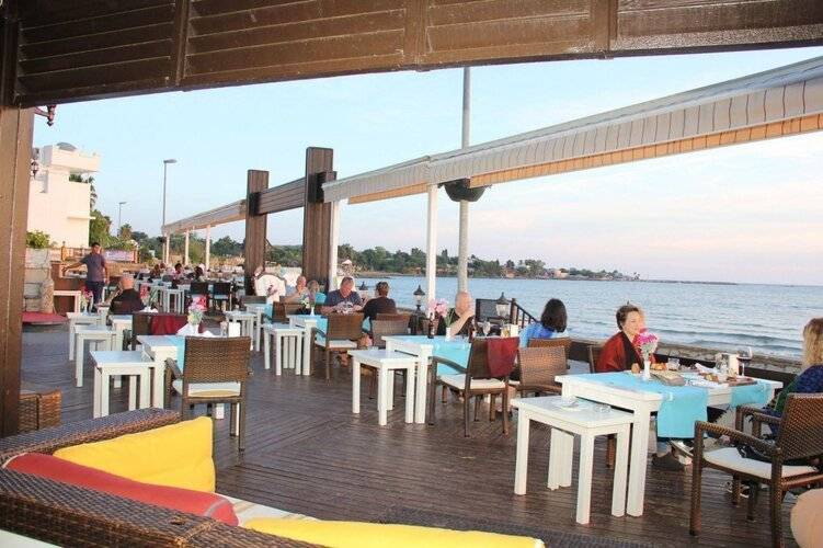 Side Beach Club Hotel