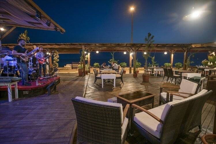 Side Beach Club Hotel