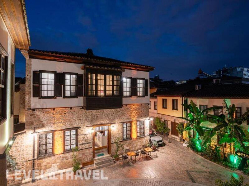 Фотография Cedrus Hotel