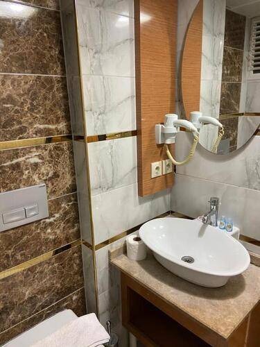 Derin Suit Otel