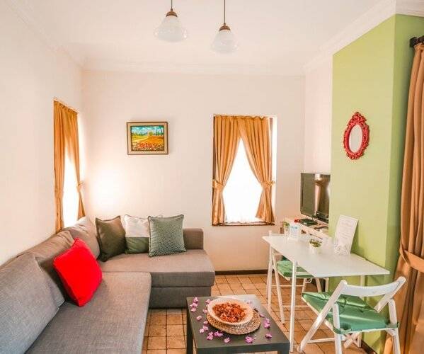 The Suite Apart Hotel