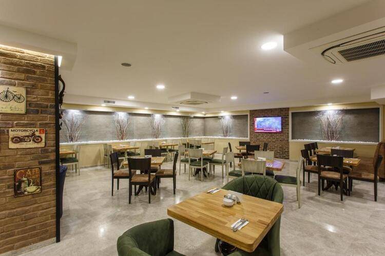 Hotel Antroyal