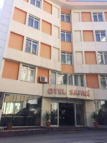 Safari Hotel