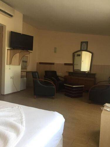 Safari Hotel