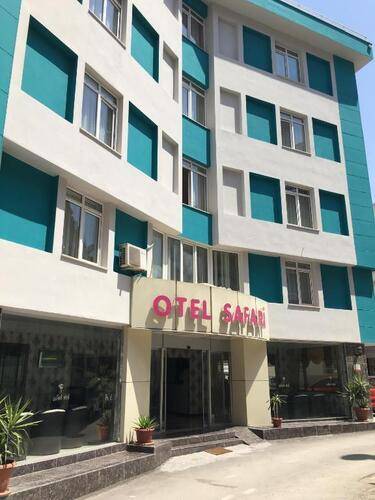 Safari Hotel