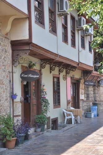 Kont Hostel