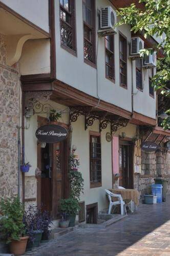 Kont Hostel