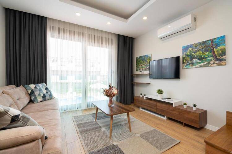 Veranda Suites