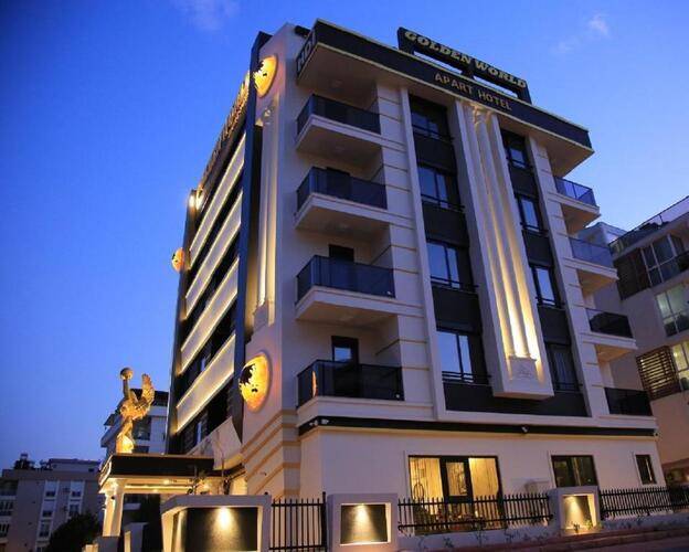 Golden World Suite Hotel